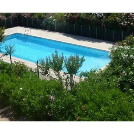 1 Et Piscine Pour 6 Personnes Apartment Le Grau-du-Roi